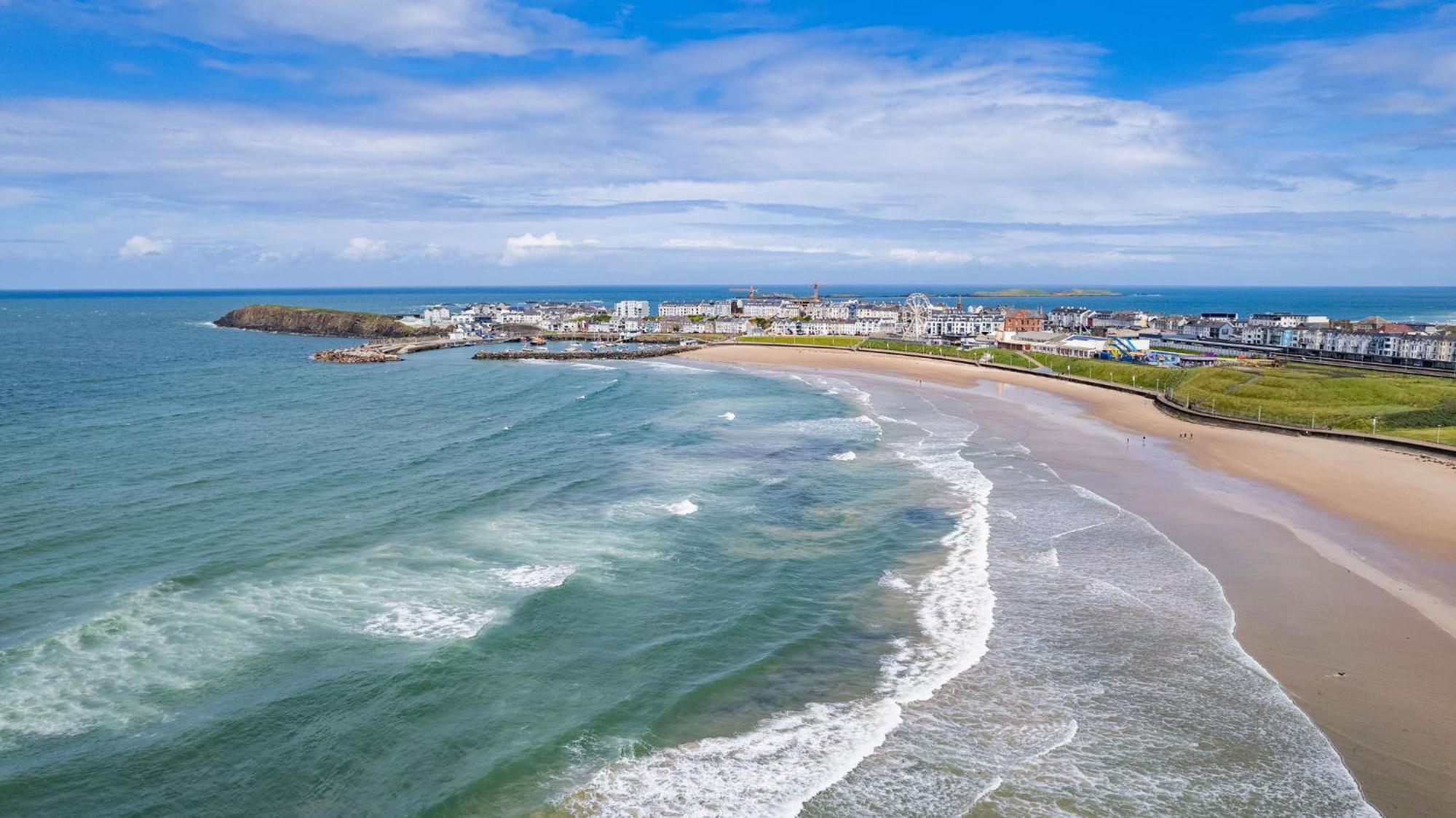 2 Dunluce Green - Portrush By The Sea Exteriör bild