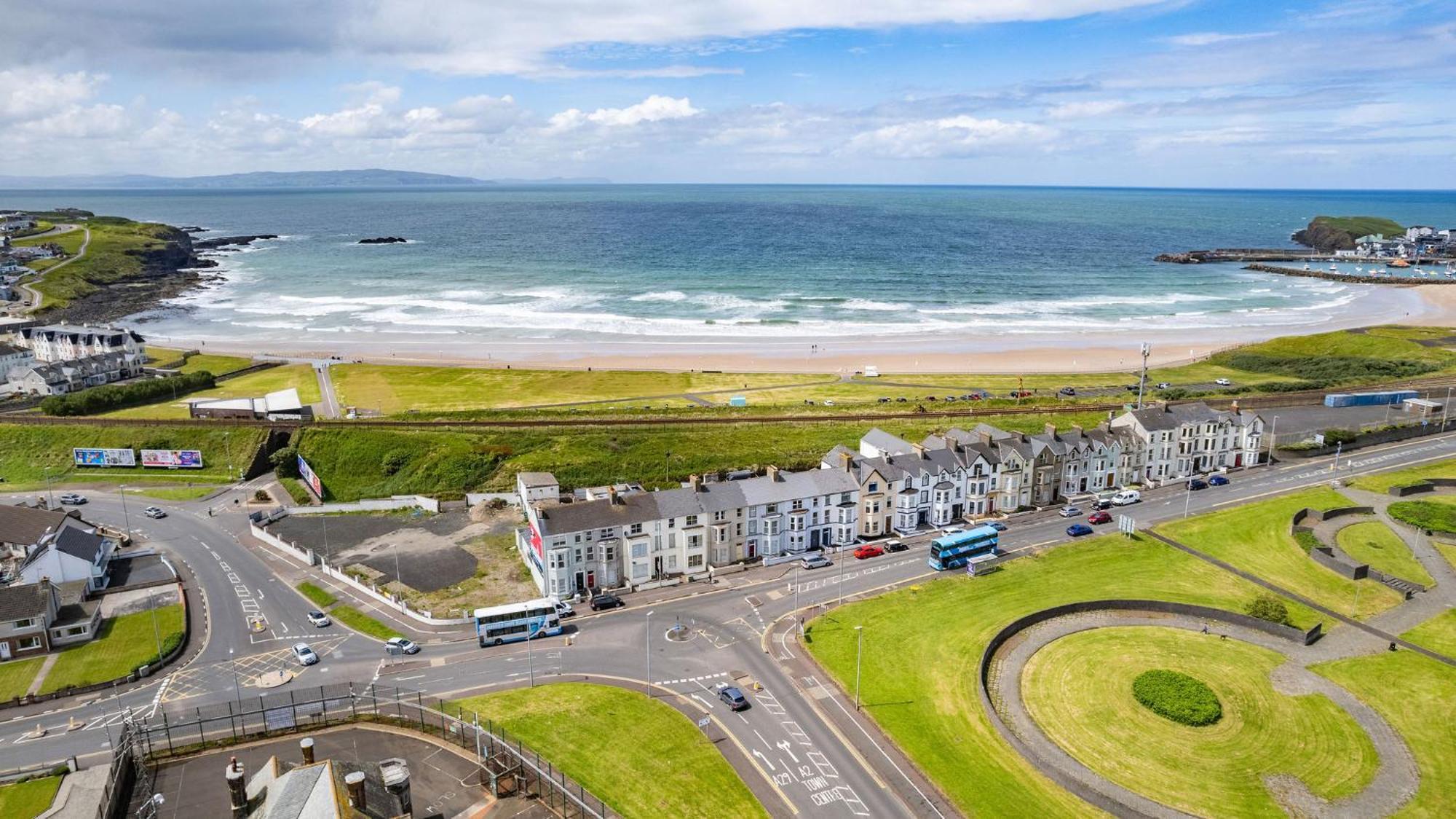 2 Dunluce Green - Portrush By The Sea Exteriör bild